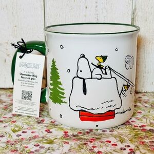 Peanuts Snoopy Woodstock Skiing Winter Stoneware Mug 21 oz ‘Happy Holidays!’ NEW